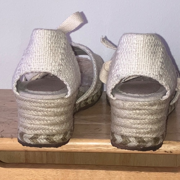 Cream UGG espadrilles - Picture 3 of 8
